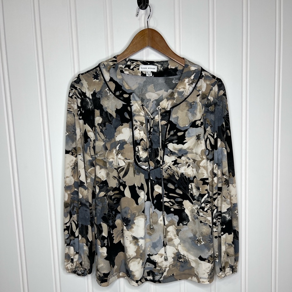 Susan Graver Women's Floral Top Blue White Size Medium